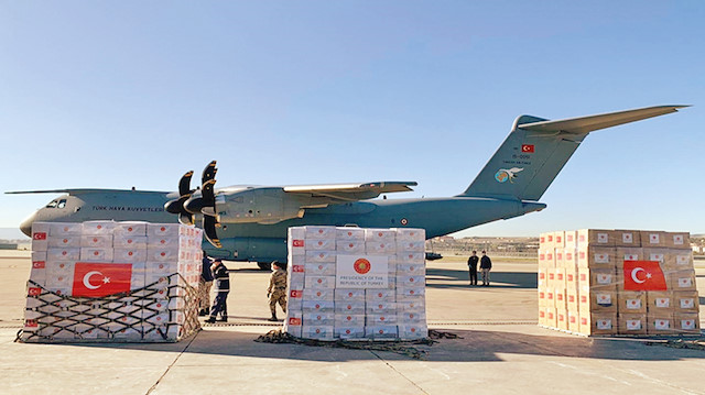 Türkiye, Türk Hava Kuvvetleri’nin envanterinde bulunan A400M, Koca Yusuf askeri kargo uçağıyla bugüne kadar 34 ülkeye tıbbi malzeme ulaştırdı.