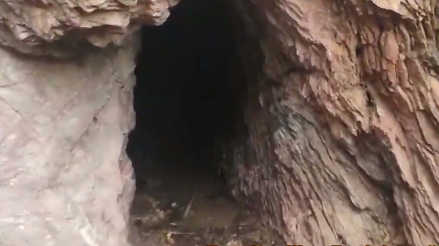 PKK'nın kullandığı, 100'lerce metre uzunluğa sahip 7-8 odalı mağara.