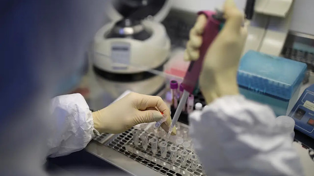 Çinli uzmanlardan 'koronavirüs' açıklaması: Mutasyona uğrayarak 30 türe ayrıldı