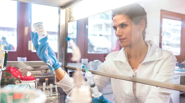 Paul Ehrlich Enstitüsü, geliştirilen koronavirüs aşısını insanlarda deneyecek.