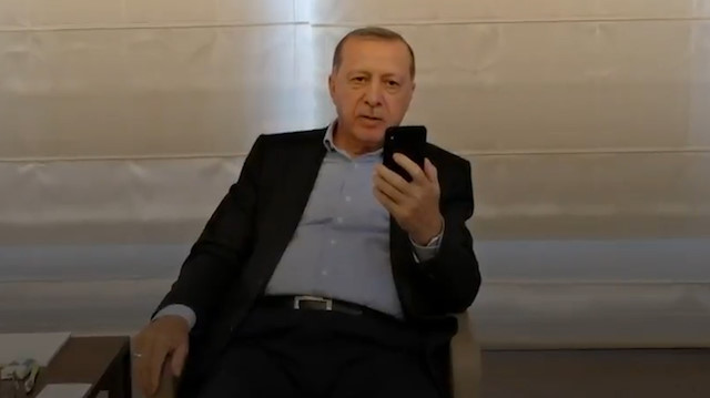 Cumhurbaşkanı Erdoğan ailesi ambulans uçak ile Türkiye'ye getirilen Leyla ile telefonda görüştü