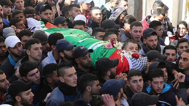 تشييع جثمان فلسطيني توفي داخل سجون الاحتلال الإسرائيلي