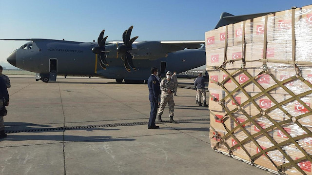 Türkiye'nin  gönderdiği ikinci tıbbi yardım paketini taşıyan askeri nakliye uçağı ABD'ye ulaştı.