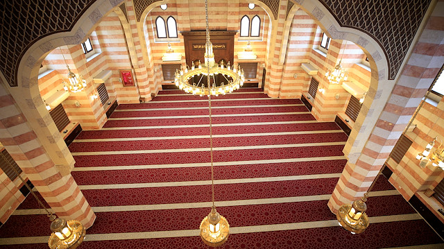 A view of an empty mosque as Friday prayers were suspended inside them to prevent the spread of coronavirus disease (COVID-19) in Sidon, Lebanon March 20, 2020. REUTERS/Ali Hashisho

