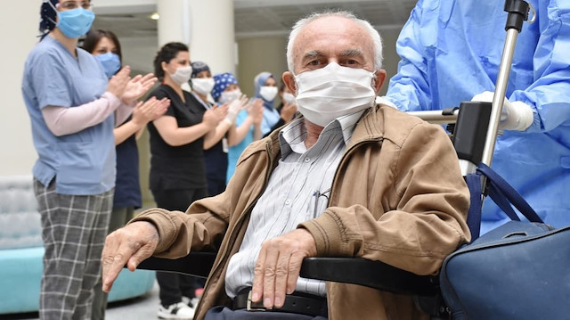 Foto/arşiv: 71 yaşındaki Kovid-19 hastası immün plazma tedavisi ile iyileşti.