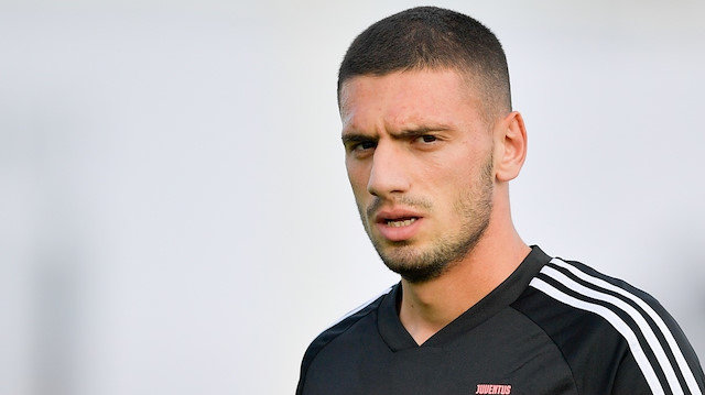 Merih Demiral bu sezon Juventus formasıyla 7 karşılaşmada 1 gol ve 1 asistle oynadı.