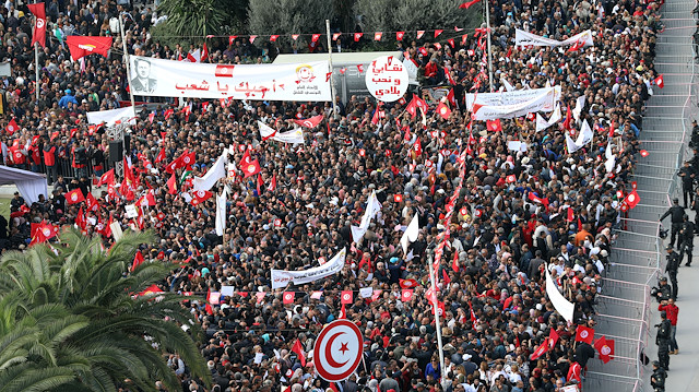 Tunus'ta yolsuzluklar protesto edilmişti.