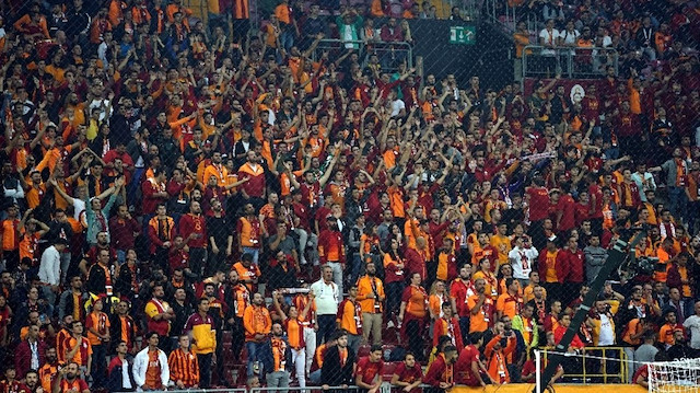 Galatasaray, 50 puanla ligde 3. sırada yer alıyor.