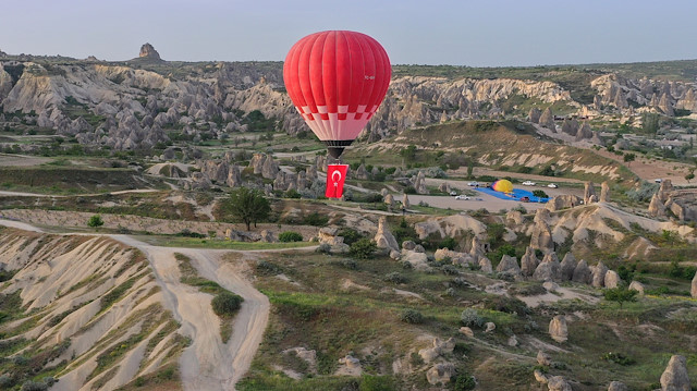Türkiye’nin ilk yerli balonu Kapadokya semalarında