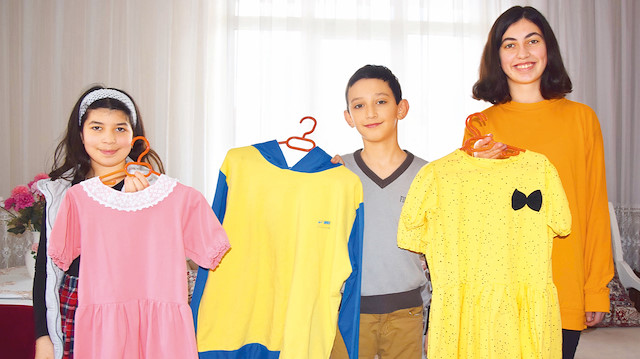 20 çocuk için başlatılan projede şimdiye kadar  45 kıyafet dikildi.  Kursiyerler sayıyı daha da artırmak istiyor.