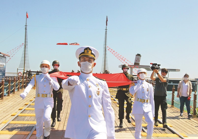 Bandırma Vapuru'nda 19 Mayıs nedeniyle tören düzenlendi.