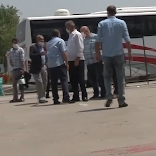Yolcu kapma kavgası kamerada