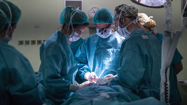 Hastanelerde normalleşme sürecine girildi: Ertelenen ameliyatlara yeniden başlanıyor