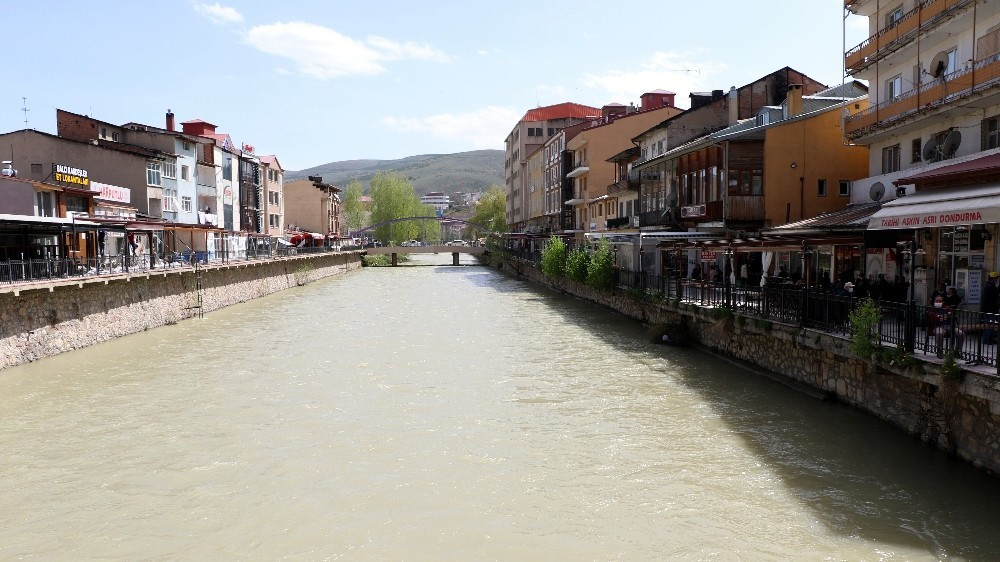 Bayburt, Avrupa’da milyonlarca turistin ilgi gösterdiği Venedik’e benzetiliyor.
