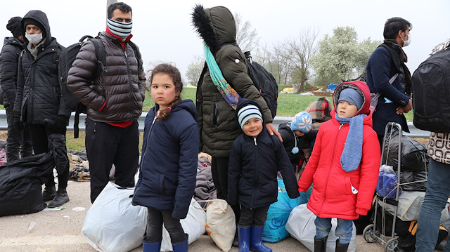 Asylum seekers waiting at Europe's door leave the border in Edirne