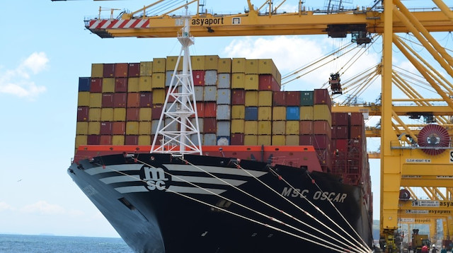 Dünyanın en büyük konteyner gemisi Tekirdağ’da. 
