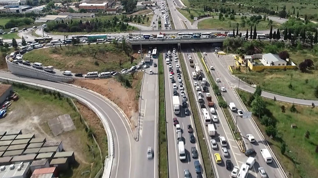 Ramazan Bayramı öncesi E-5te kilometrelerce araç kuyruğu oluştu