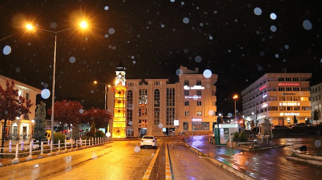 Yozgat’a Mayıs ayında kar yağdı.