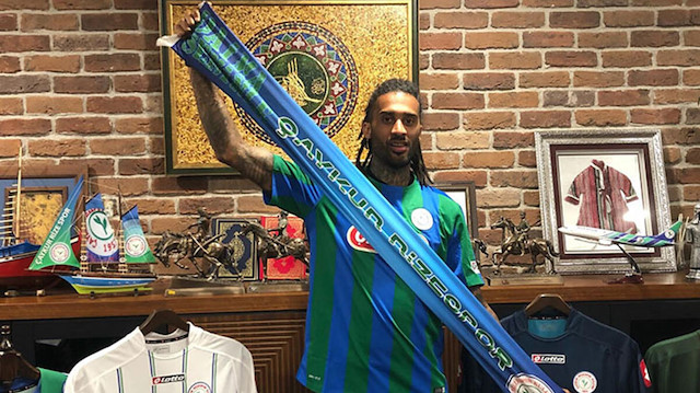 Büyük umutlarla transfer edilen Traore, Rizespor'da forma şansı bulamamıştı.