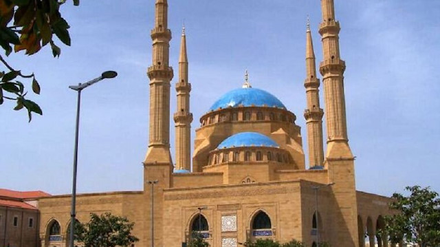 مساجد لبنان تفتح أبوابها للمصلين الجمعة
