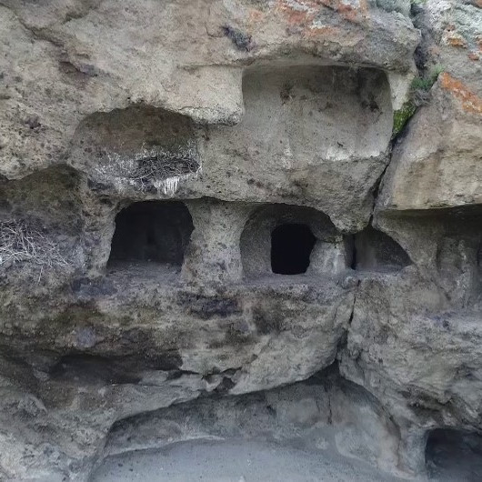Erzurum’daki kaya mezarlıklarının sırrı çözülüyor: Yer altı şehri çıkabilir