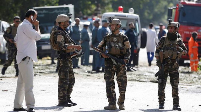 مقتل شخص في تفجير استهدف موكب نائب وزير أفغاني
