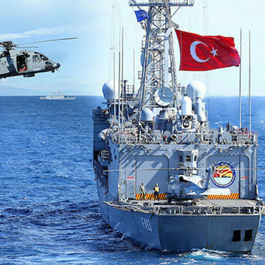 Yunan’a son mesaj! Mavi vatanda 'Ne Mutlu Türküm Diyene'