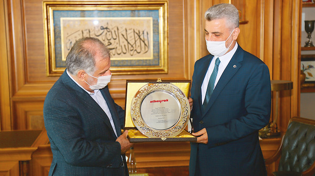 Albayrak Grubu Yönetim Kurulu Başkanı Ahmet Albayrak (solda) ve Albayrak Grubu CEO’su Prof. Dr. Ömer Bolat (sağda)