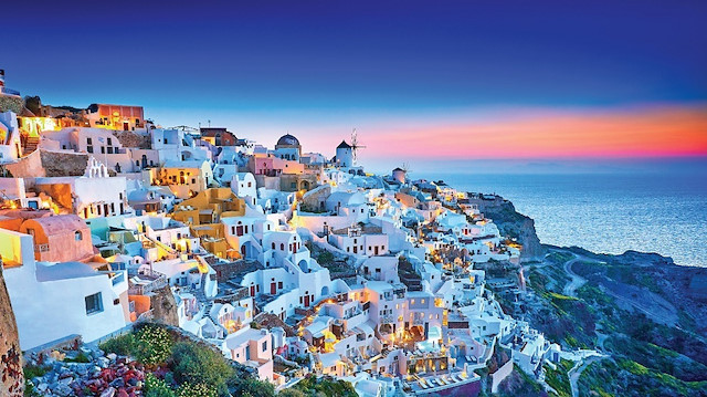 Yazın geldiğini ilan etmek: Yunan adaları
