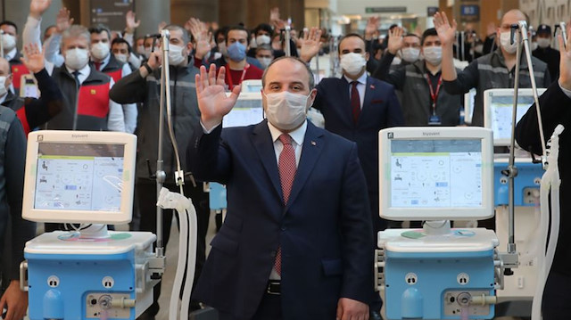 Sanayi ve Teknoloji Bakanı Mustafa Varank, yerli solunum cihazı ihracatına ilişkin açıklama yaptı.