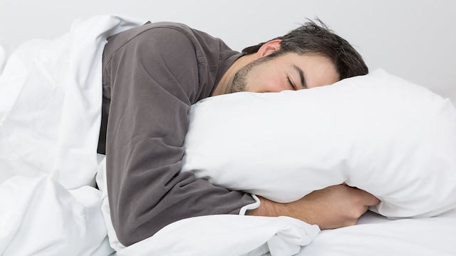 Horlamalara dikkat: Hareketsiz yaşam uyku apnesini tetikliyor