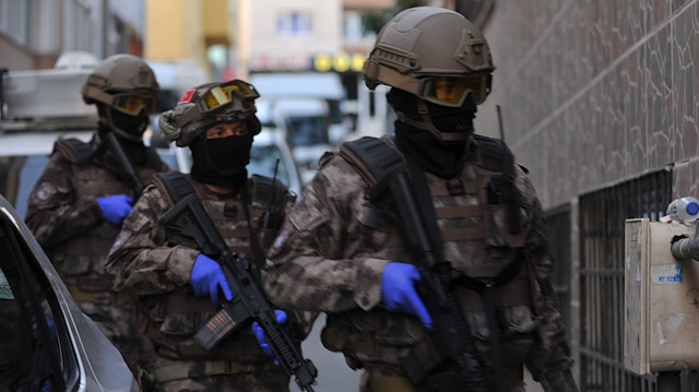 İstanbul'da 14 şüphelinin yakalanmasına yönelik operasyon başlatıldı.