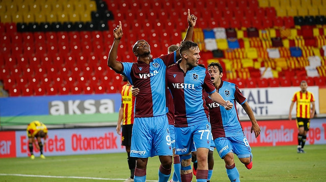 Süper Lig'in 27. haftasında Trabzonspor deplasmanda Göztepe'yi 3-1 mağlup etti.