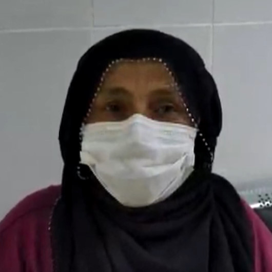 Bingöldeki depremde evi yıkılan kadın o anları anlattı