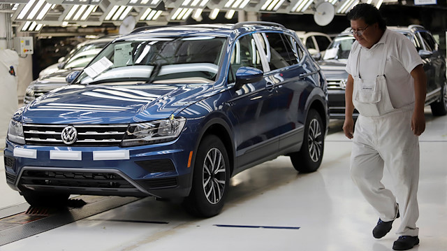 FILE PHOTO: Volkswagen Tiguan cars are pictured in a production line at the company's assembly plant in Puebla, Mexico, July 10, 2019
