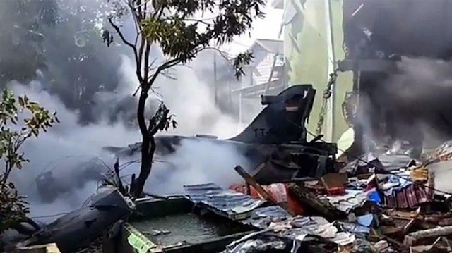 Endonezya Hava Kuvvetleri Hawk 209 jet avcı uçağı düştü. 