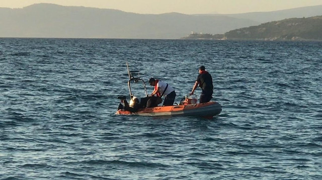 Yunan adasına doğru yüzen şahıs sahil güvenlik tarafından yakalandı.