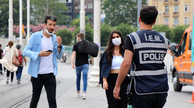 İstanbul'da​ maske takmayanlara her ilçede farklı ceza uygulanıyordu. 