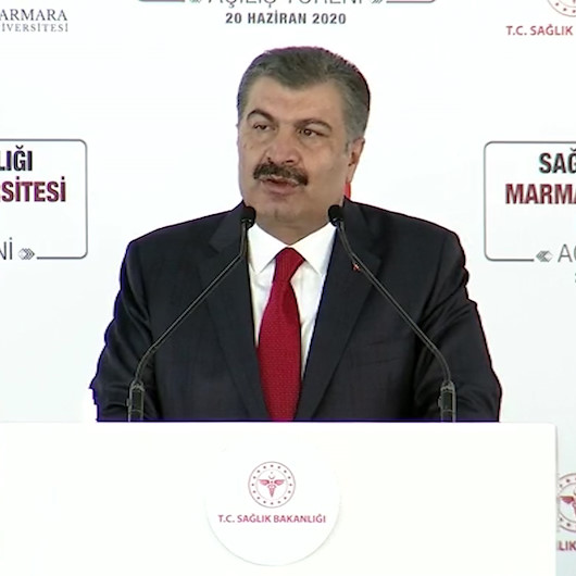 Sağlık Bakanı Koca: Salgın riski ortadan kalkmış değil