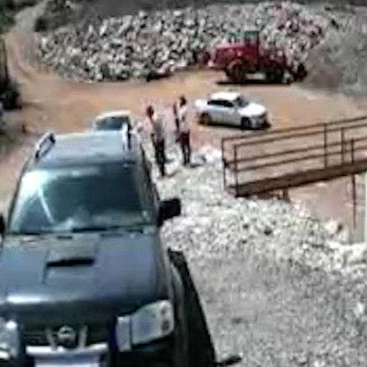 Avukatlara pompalı tüfekle saldırı kamerada