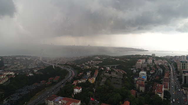 Yağmur bulutları böyle geldi