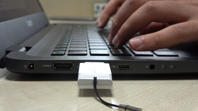 Kişiye özel olan elektronik imzayı başkalarının kullanmaması gerekiyor.