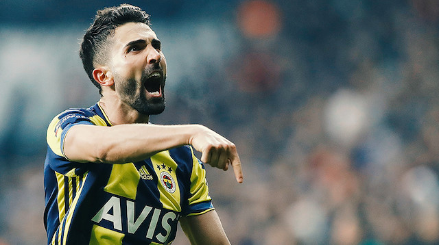 Fenerbahçeli futbolcu Hasan Ali Kaldırım sezonun sona ermesinin ardından bonservisiyle takımdan ayrılacak.