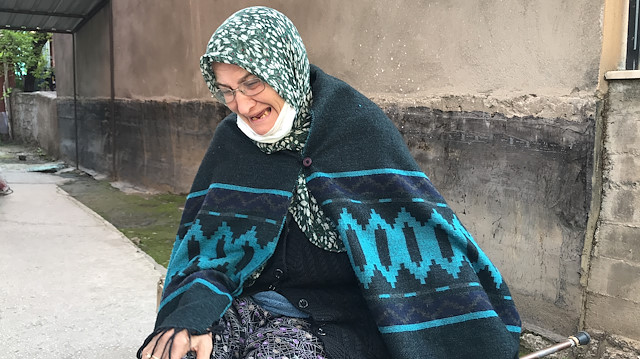 Kütahya'da yaşayan Fatma Dobur (67) dolandırıldı. 