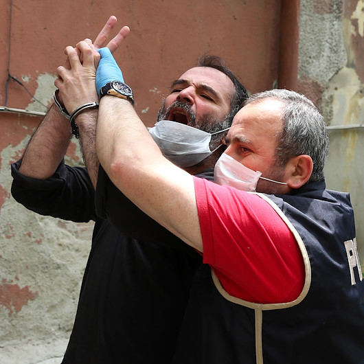 Biri turuncu kategoride aranan DHKP-Cli iki avukat İstanbulda yakalandı