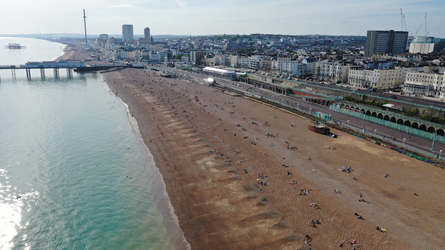 'Major incident' declared as Brits pack beaches