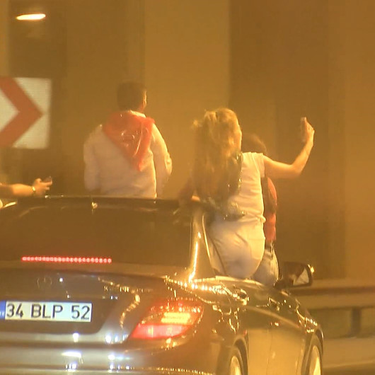 istanbul ve ankara da asker konvoyu ve