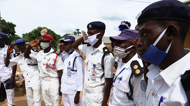 Nijerya'nın üniformalı hayırseverleri: Nijerya Müslüman Gençliği