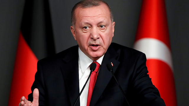 FILE PHOTO: Turkish President Tayyip Erdogan speaks during a news conference in Istanbul, Turkey, January 24, 2020. REUTERS/Umit Bektas/File Photo

