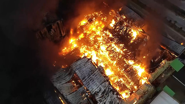 Adana'da nişasta fabrikasında korkutan yangın